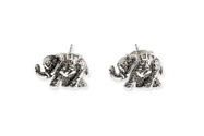 Urocze małe kolczyki - słoniki na sztyftach, wykonane z metalu nieszlachetnego w kolorze starego srebra w stylu retro