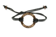 Oryginalna modna bransoletka wykonana ze sznurka jubilerskiego w czarnym kolorze, z drewnianym kołem z napisem Best Friend