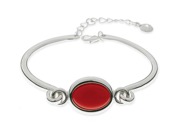 Elegancka i stylowa bransoletka damska z czerwonym syntetycznym kamieniem jubilerskim typu koral