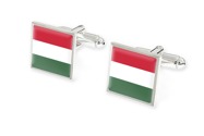 Klasyczne, kwadratowe spinki do mankietów, wykorzystujące motyw węgierskiej flagi