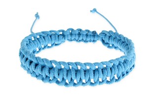 Bransoletka zaplatana ręcznie ze sznurka jubilerskiego w pięknym kolorze błękitu
