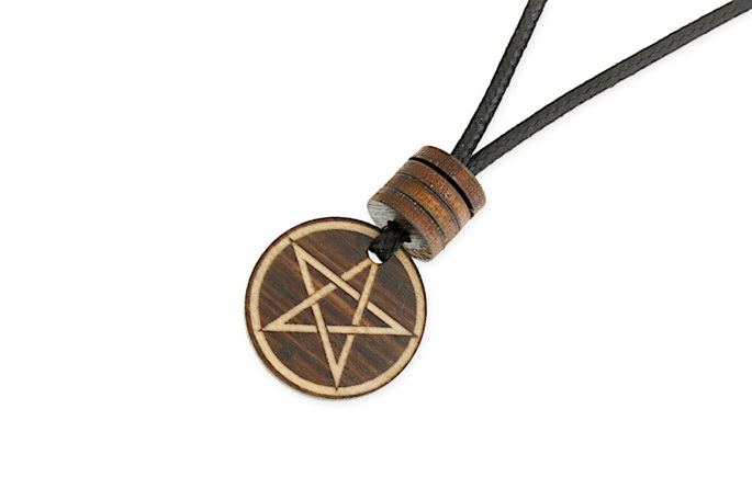 Wisiorek z Drewna Pentagram